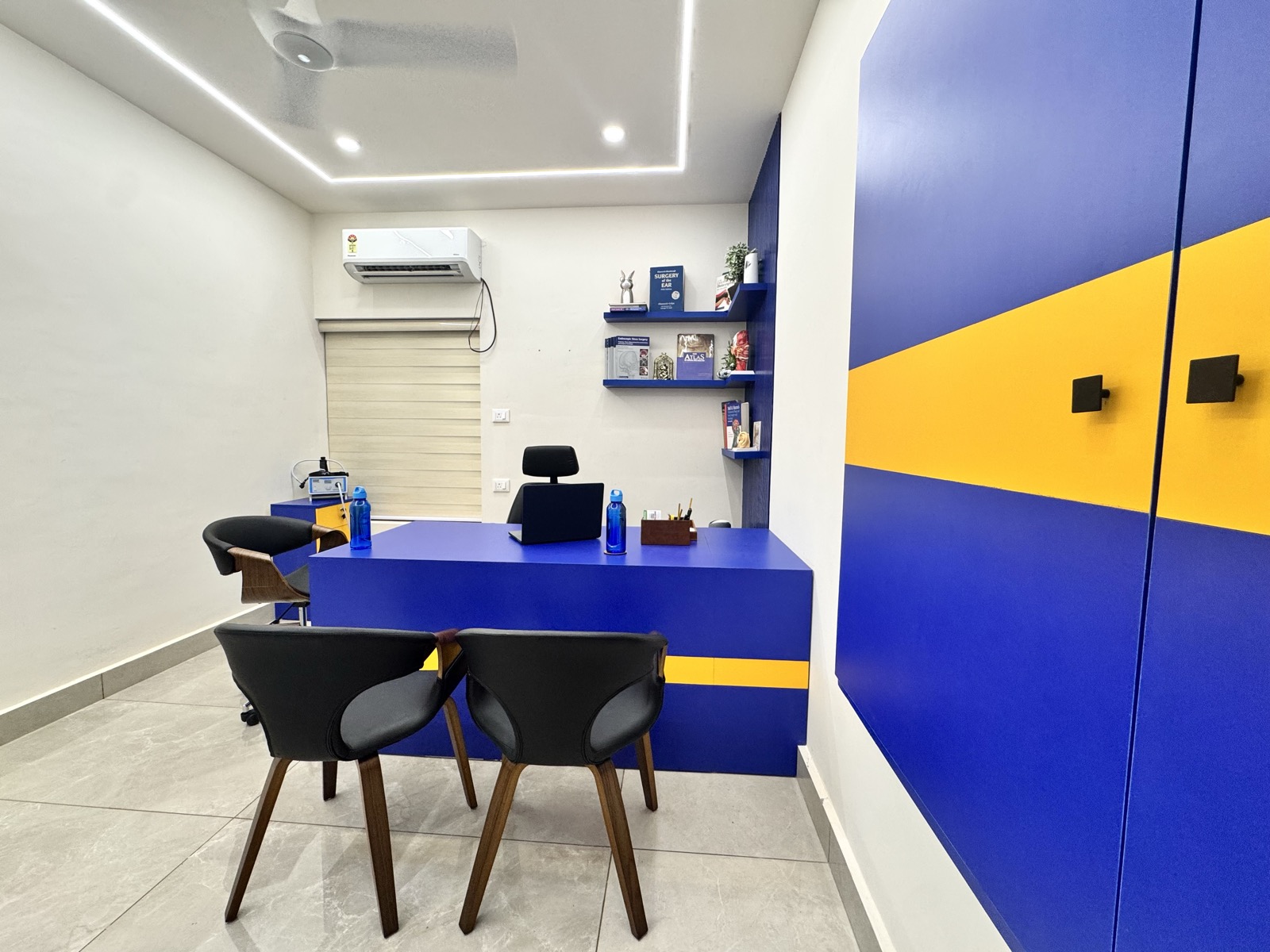 ENThera Consult Cabinet